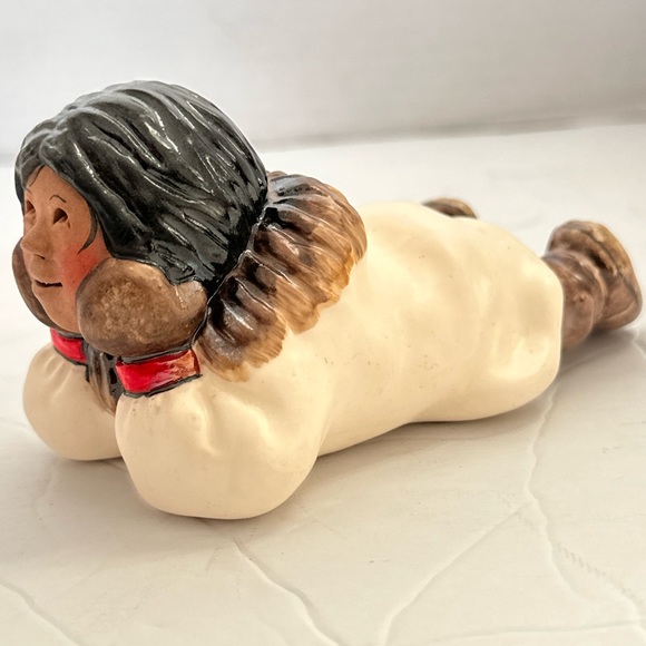 1972 C. Alan Johnson Alaskan "Emma" T 445 Figurine - Picture 3 of 9